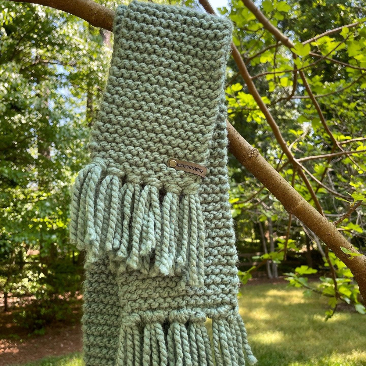 Knitting Patterns & Tutorials: Your Journey from Beginner to Maker